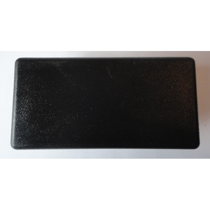 Embout rectangulaire à ailettes 30 x 20 plastique noir